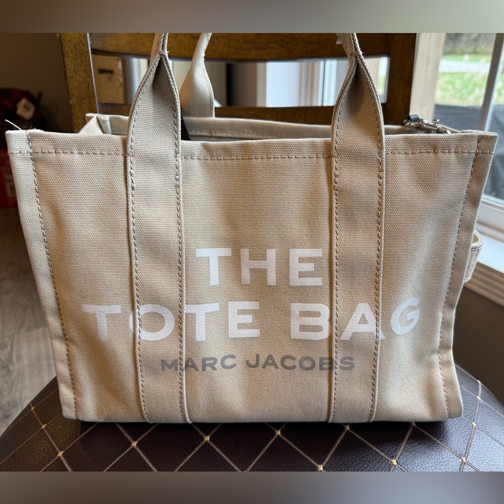 •SOLD• Marc Jacobs “The Tote Bag”